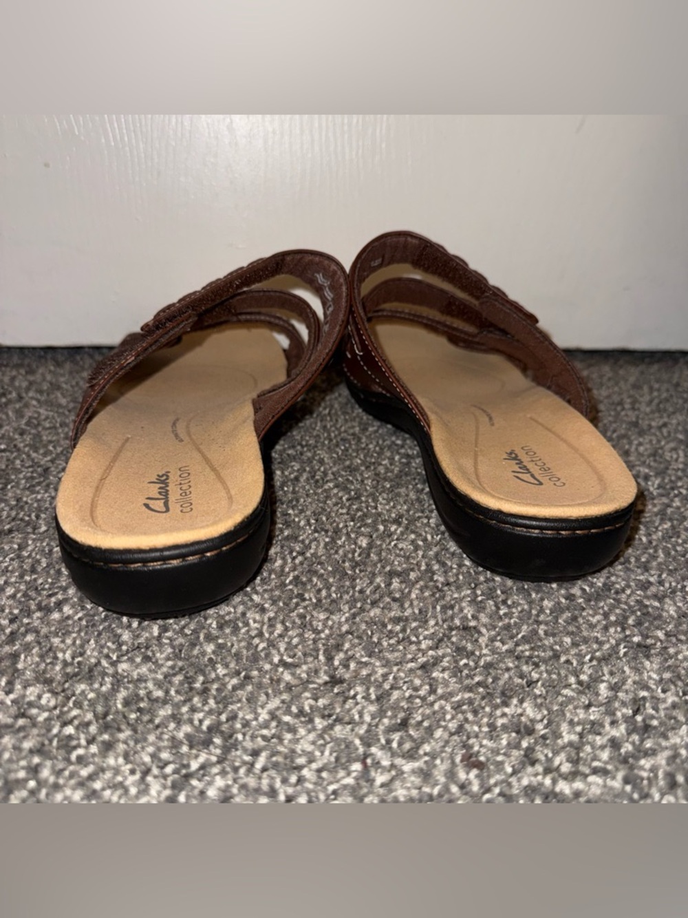 Clarks Collection Leather Slide Sandals Laurieann Cove Dark Tan Sz 9 Comfort - Picture 5 of 9